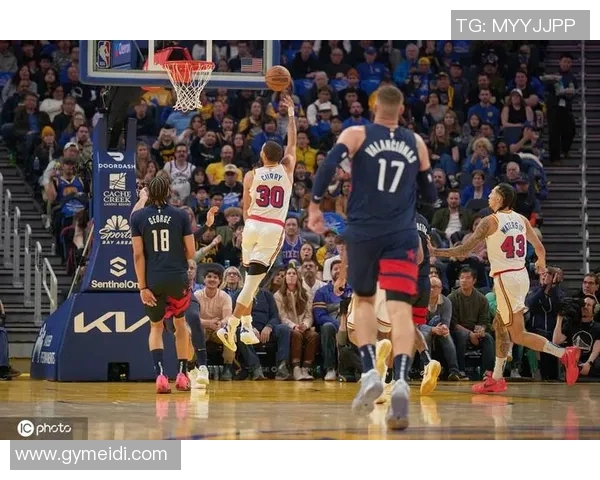 306勇士在2018年2月28日对阵奇才的精彩比赛回顾与分析